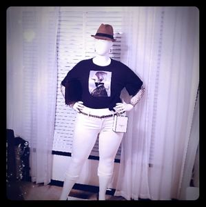 White size 18 Levi's Jeans Crops